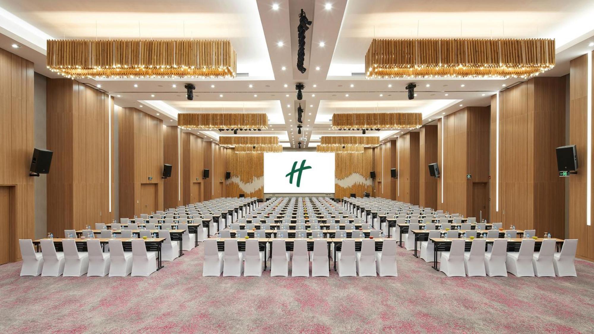 Holiday Inn & Suites Saigon Airport By Ihg Ho-Chi-Minh-Stadt Exterior foto